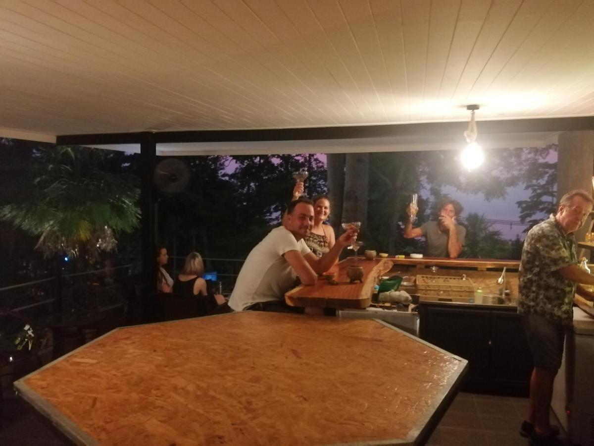 Lazy Republique Hotel Koh Chang Bagian luar foto