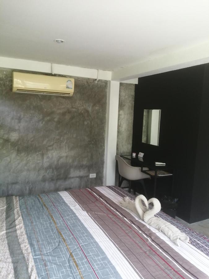 Lazy Republique Hotel Koh Chang Bagian luar foto