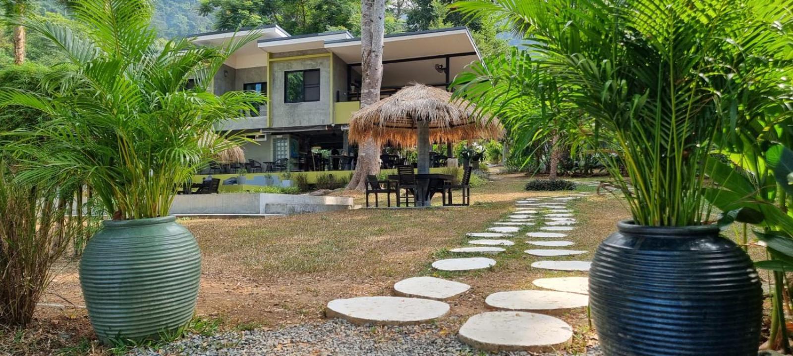 Lazy Republique Hotel Koh Chang Bagian luar foto