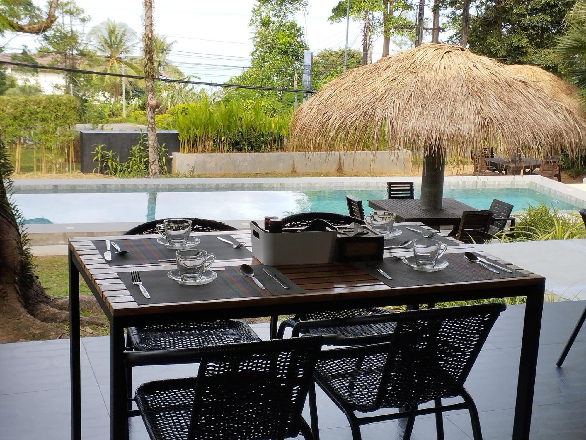 Lazy Republique Hotel Koh Chang Bagian luar foto